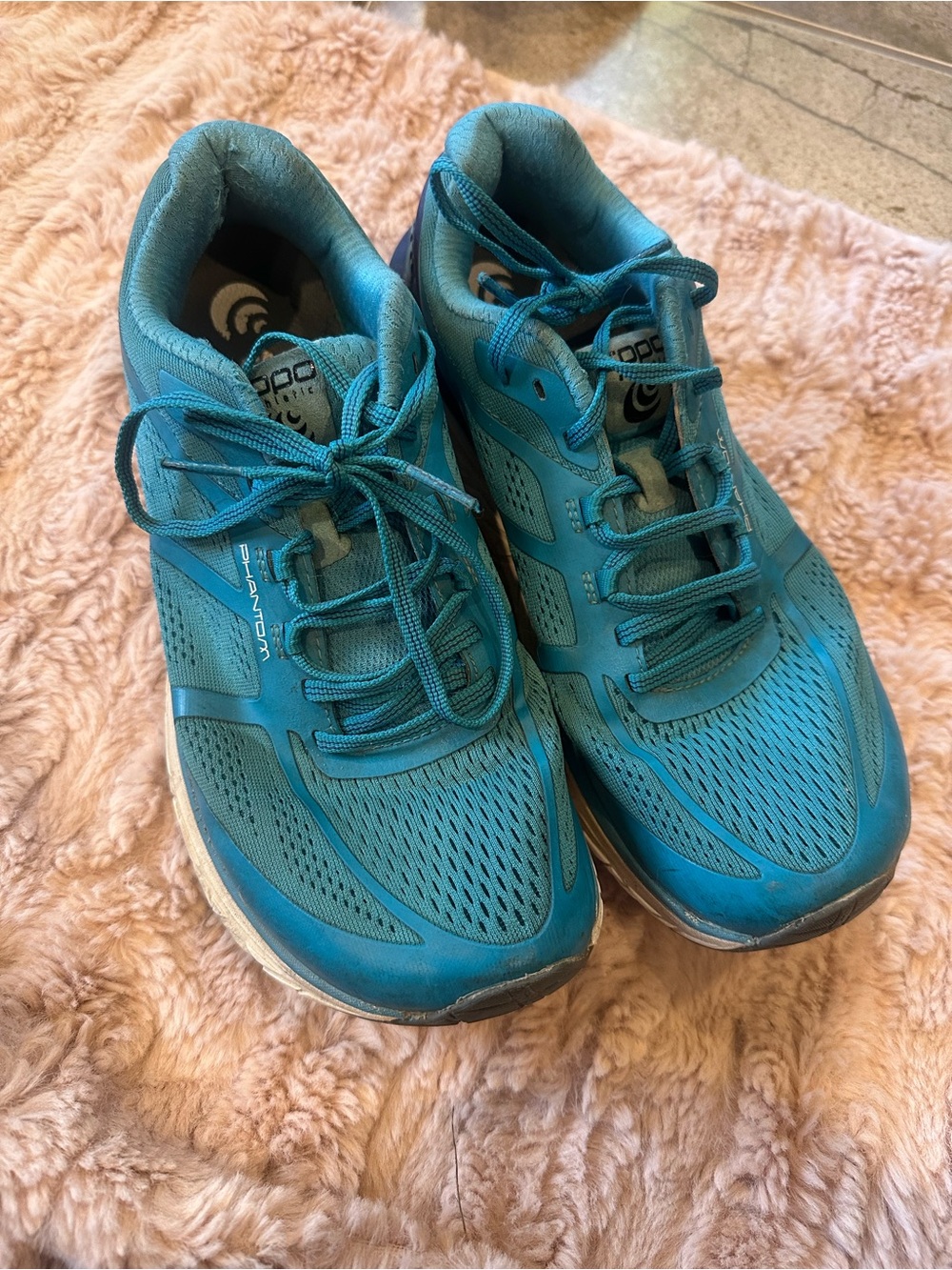 Women's Teal Athletic Running Shoes with Breathable Mesh
